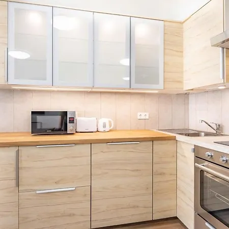 - New - Quiet - Balcony